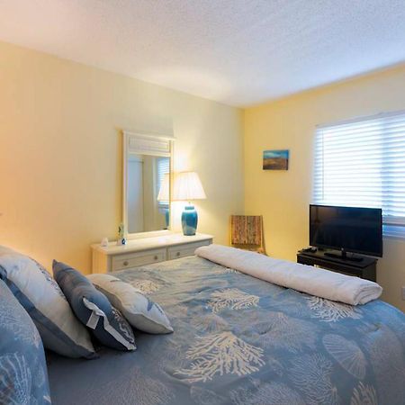 Pinnacle Port Condos Panama City Beach Exterior photo