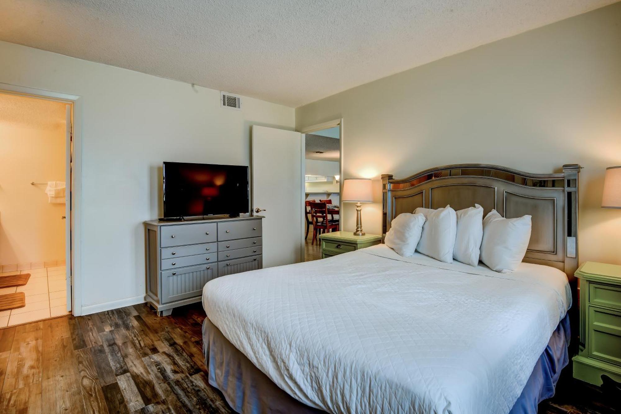 Pinnacle Port Condos Panama City Beach Room photo